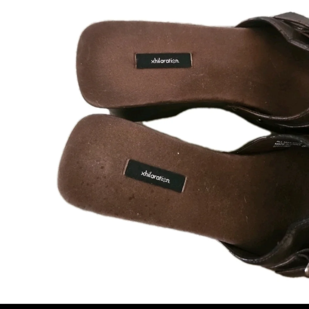 Xhilaration Womens Brown Vintage Y2K 90s Chunky Buckle Trendy Retro Shoe 8.5